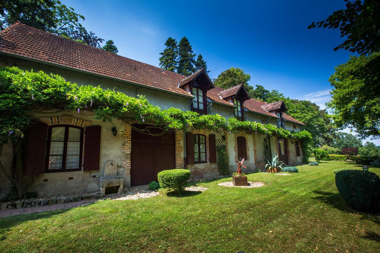 Le Chalet Montegut Coulandon Exterior photo